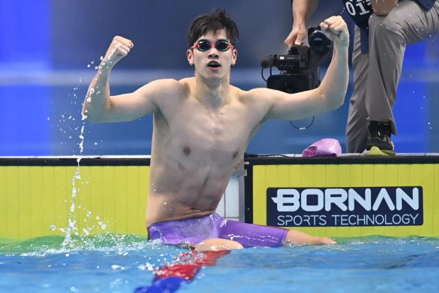 乐竞体育官网-游泳世锦赛中国主打新生代 李冰洁潘展乐领军冲金