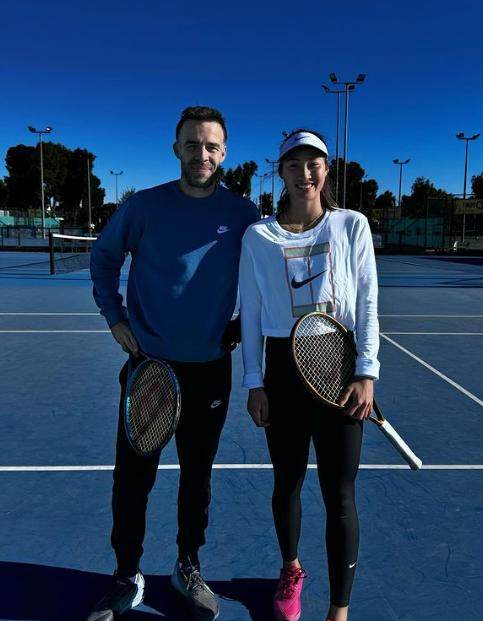 乐竞-郑钦文和功勋教练复合！2023三人换帅大戏落下帷幕